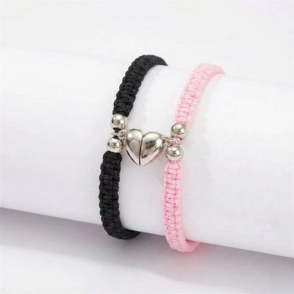 מארז צמידי אהבה מתמגנטים